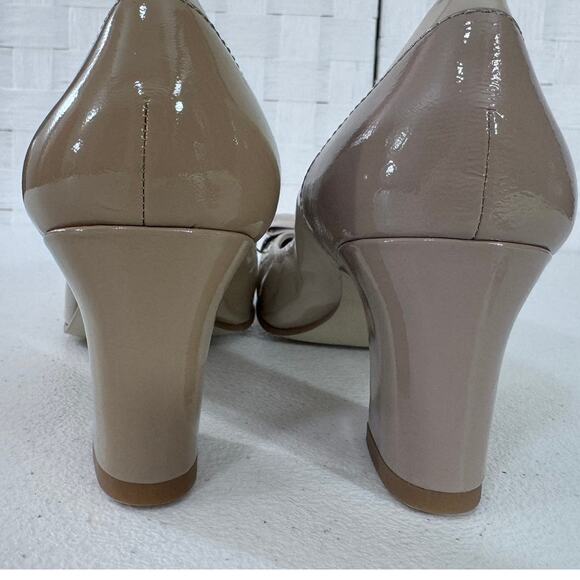 "B. Makowsky" Chunky Heel, Slip On Pumps,Bow On fronts,Almost Brand New,Office - Picture 6 of 10
